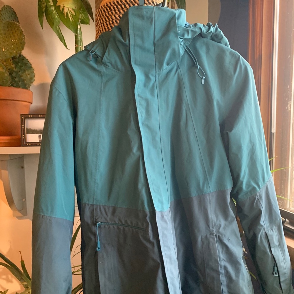 Women’s Northface Ski Jacket